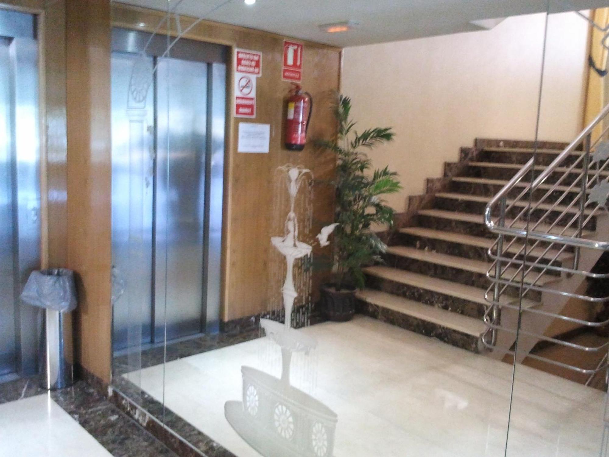Hotel Ciudad De Fuenlabrada Exterior foto